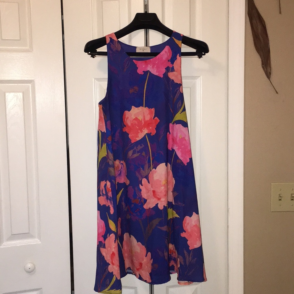 Flowing boutique dress